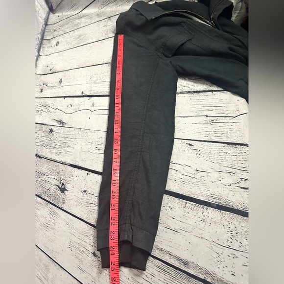 CABI Style 209 Weekend Utility Jacket Charcoal Gray drawstrings zipper Cotton L - Picture 16 of 16